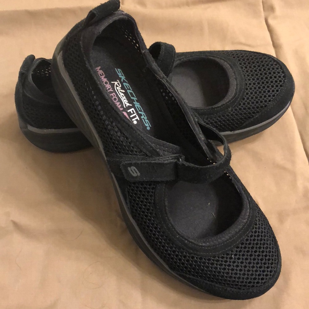 Black mesh Skechers Mary Janes size 8.5